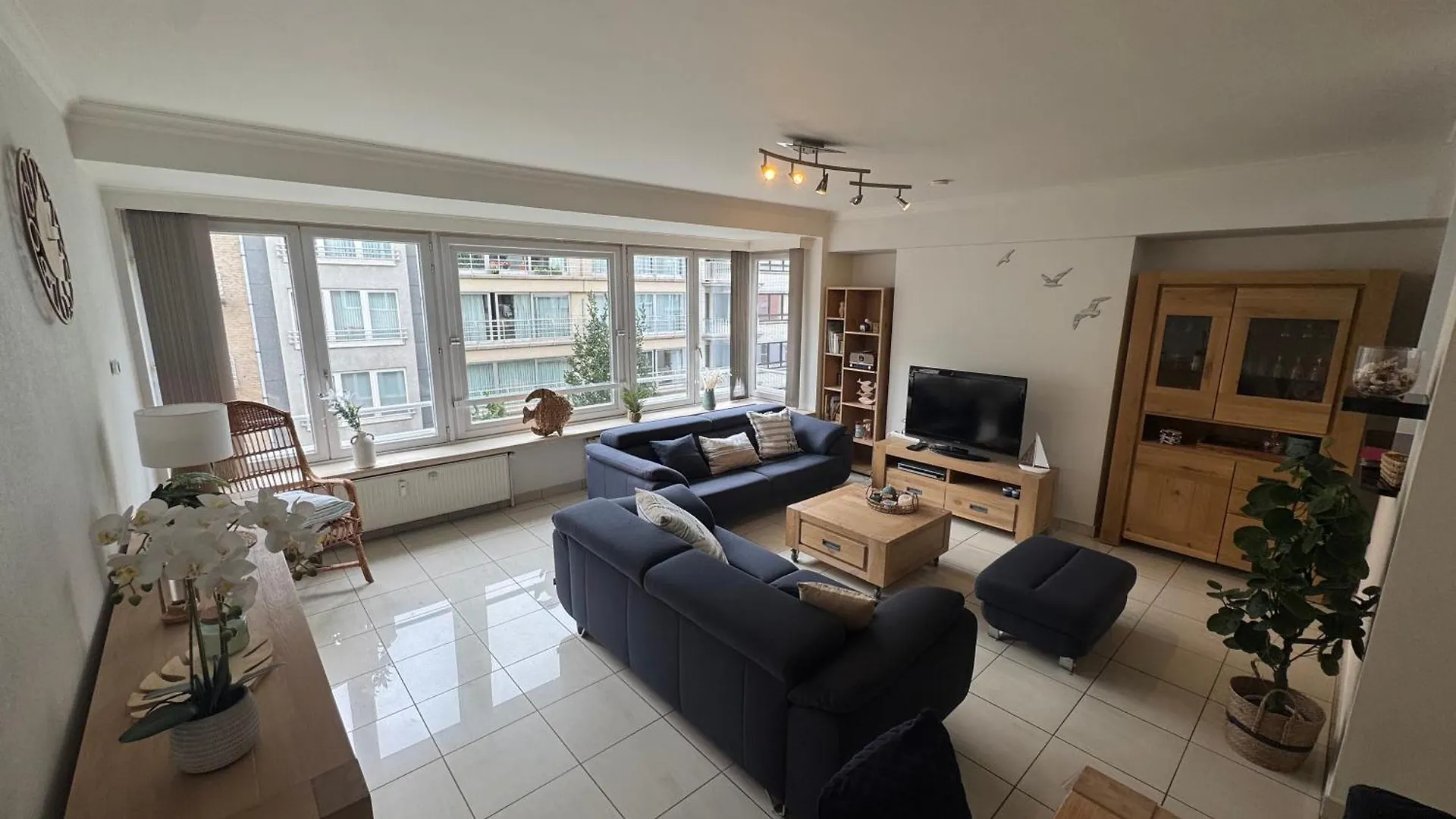 Appartement Spacieux & Familial A 400M De La Plage D'Ostende 2 Chambres Avec Patio By La Conciergerie
